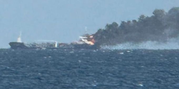 Vor Ostseeküste - 73 Meter langer deutscher Öltanker steht in Flammen