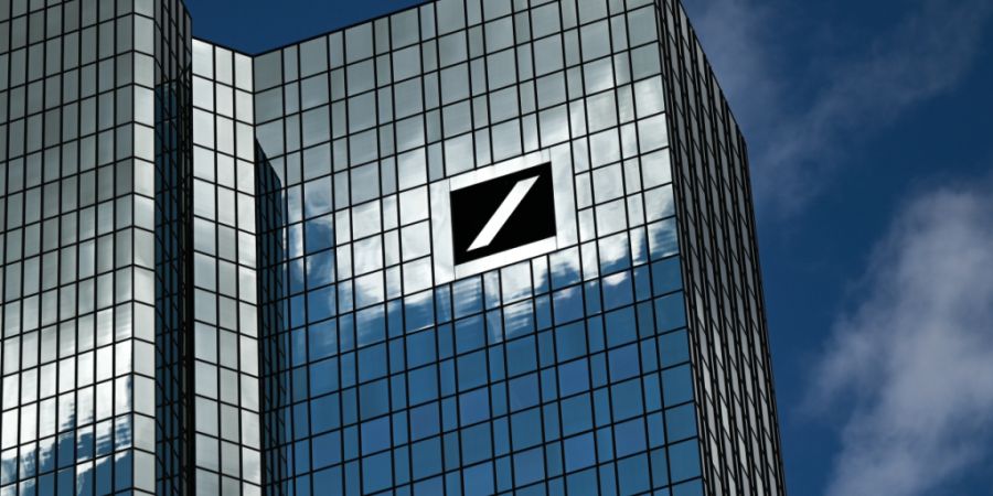 Razzia bei der Deutschen Bank: Wegen des Verdachts der Geldwäsche durchsucht die Justiz Gebäude des grössten deutschen Geldhauses in Frankfurt und Berlin. (Im Bild die Zentrale des K...