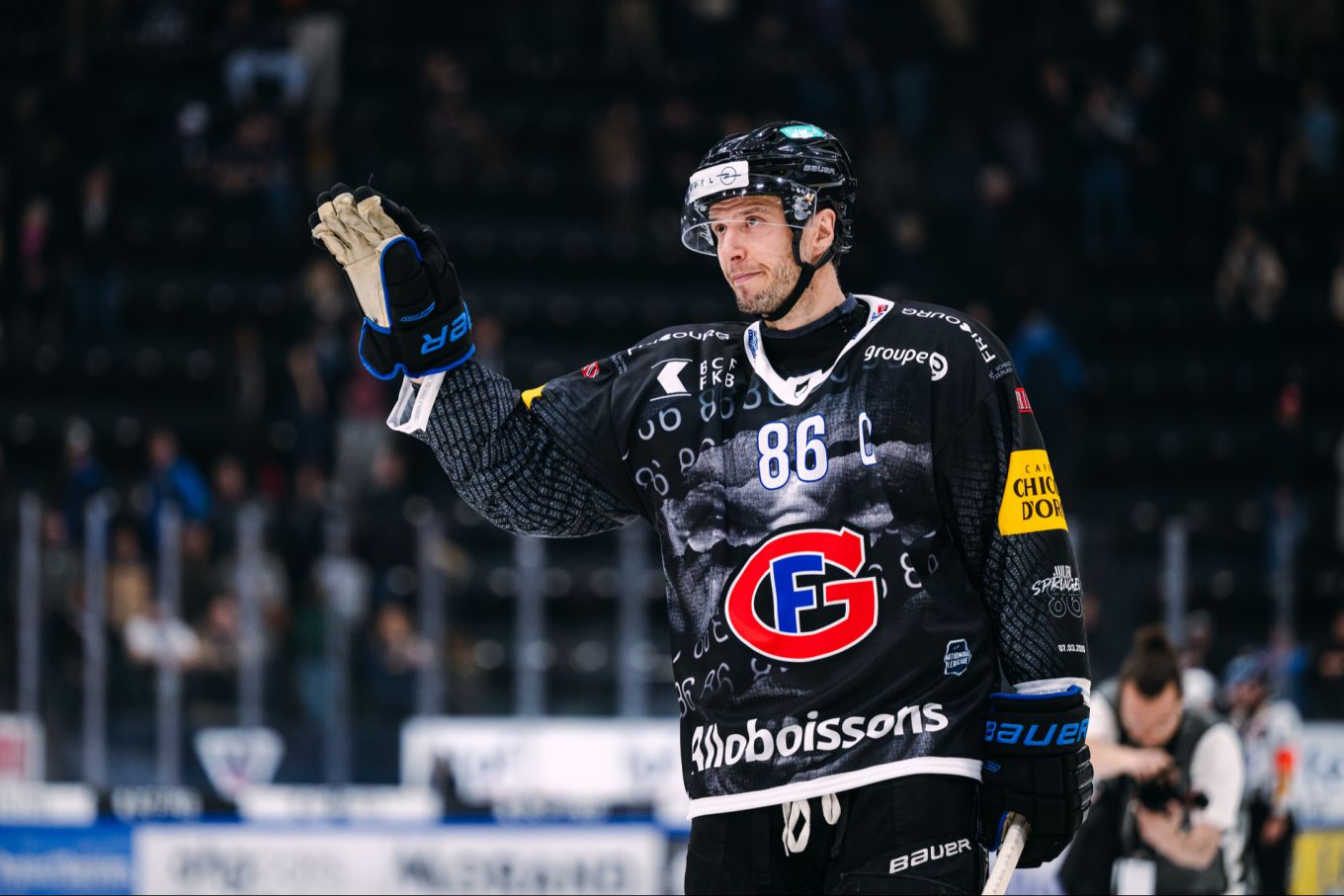 fribourg-gott-ron-sorgen-um-club-legende-julien-sprunger-nau-ch