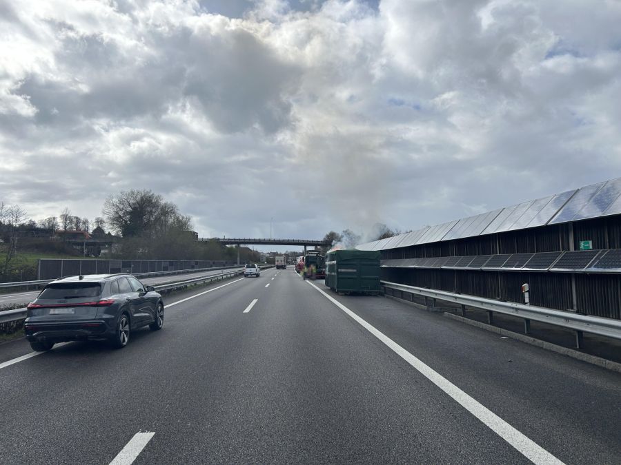 Durch den Brand entstand Sachschaden.