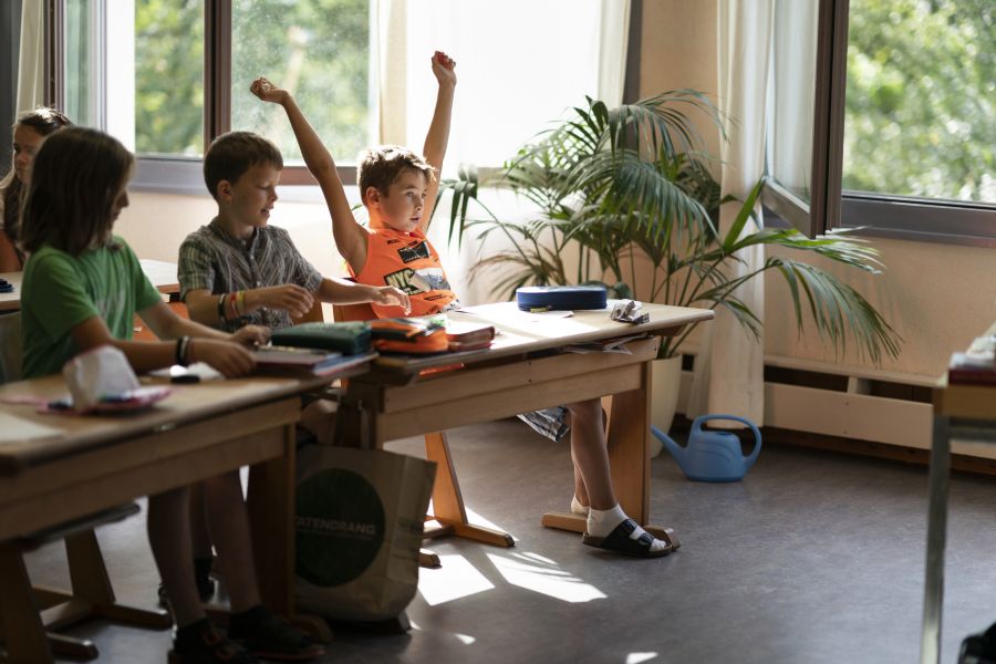 Grund für die neue Regelung sind Sparmassnahmen: Durch die Reduktion der Stellvertretungen sollen jährlich 90’000 Franken eingespart werden. (Symbolbild)
