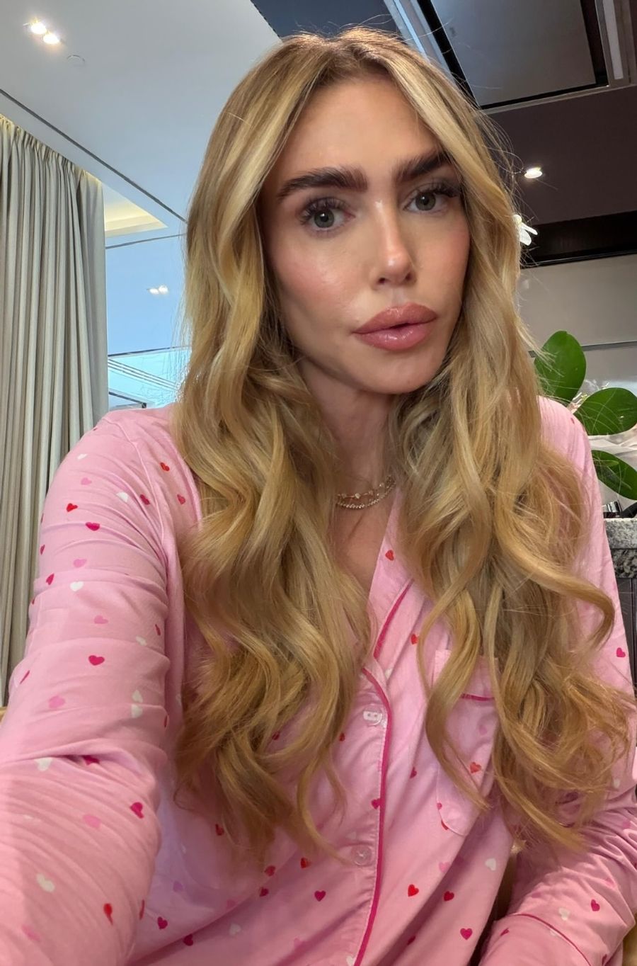Model Petra Ecclestone lobt derweil die Sicherheitsmassnahmen der Vereinigten Arabischen Emirate.