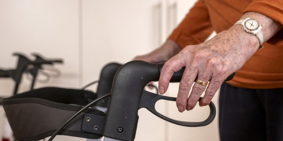 In Zukunft müssen Alters- und Pflegeheime im Kanton Solothurn assistierten Suizid in ihren Räumen akzeptieren. (Symbolbild)