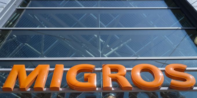 Die Tage des Food-Tempel «Brigde» der Migros Zürich könnten möglicherweise gezählt sein. Diese Gerüchte werden von der Firmenleitung nicht kommentiert. migros bridge