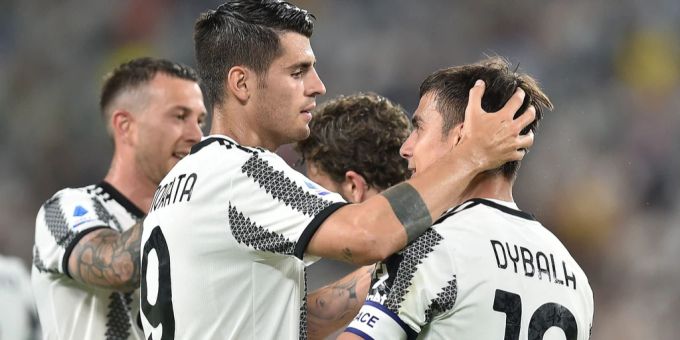 Álvaro Morata (l) verlässt diesen Sommer Juventus Turin nach zwei Jahren. Álvaro Morata