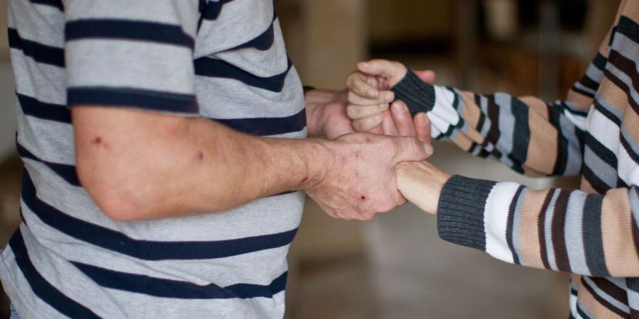 Eine Corona-Infektion steigert einer dänischen Studie zufolge das Risiko einer Alzheimer-Diagnose.