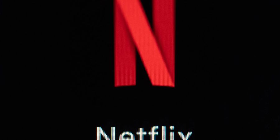 Die Netflix-App auf dem Display eines iPhone SE. Die Aktie des Konzerns ist abgerutscht.