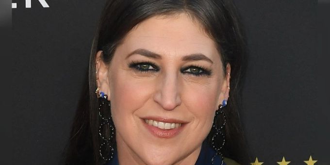 Mayim Bialik hat das Virus erwischt. Mayim Bialik hat das Virus erwischt.