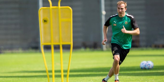 Trainingsauftakt beim SK Rapid Wien: Christopher Dibon startet in seine zehnte Saison bei den Grün-Weissen. SK Rapid Wien