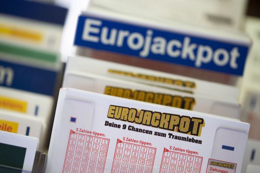 Der Eurojackpot von 120 Millionen Euro wurde geknackt. (Keystone/dpa/Thomas Banneyer)