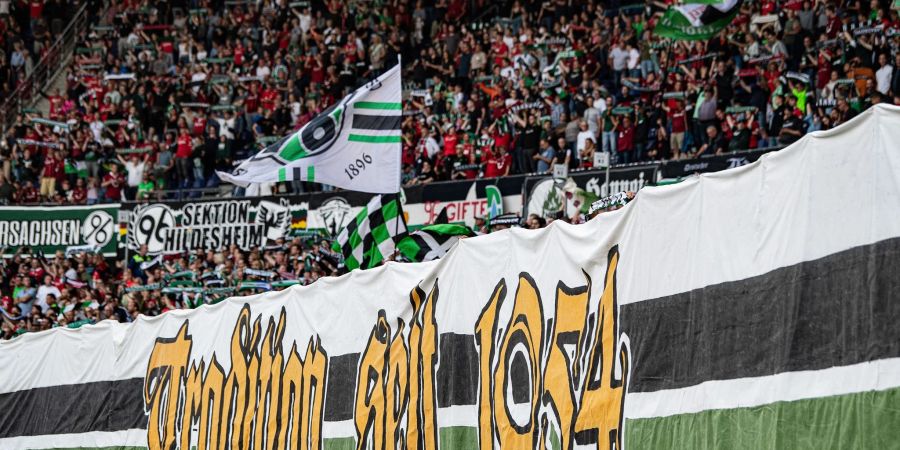 In Hannover gab es einen Notfall auf der Tribüne.