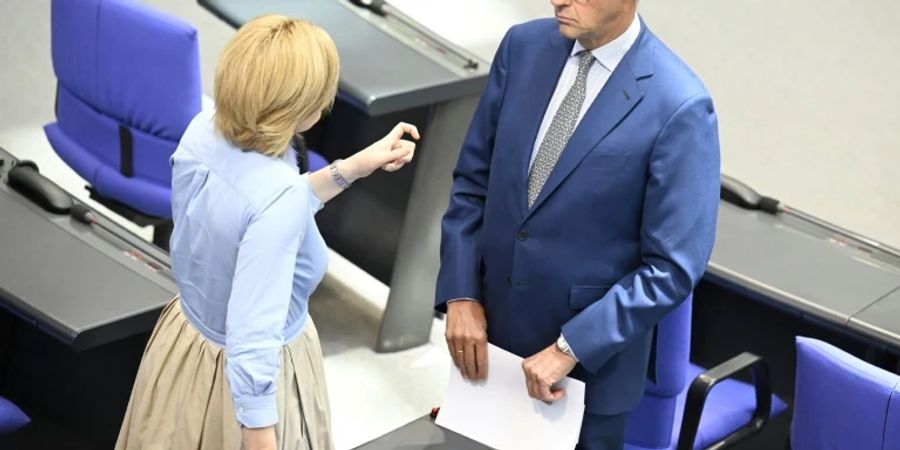 Merz mit CDU-Schatzmeisterin Klöckner