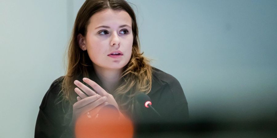 Luisa Neubauer bei einem Pressegespräch im Rahmen der UN-Klimakonferenz COP26 in Glasgow.