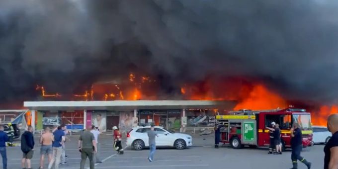 In Ukraine - Mindestens 10 Tote nach Raketenangriff auf Einkaufszentrum