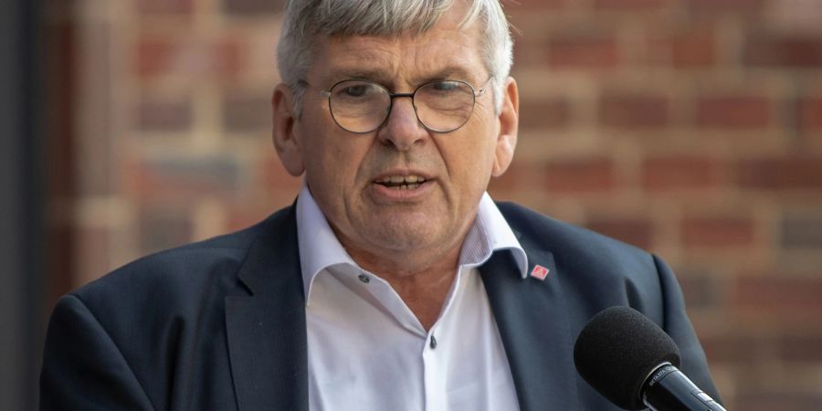 Jörg Hofmann, Erster Vorsitzender der IG Metall, hat angedeutet in welche Richtungen die Forderungen seiner Gewerkschaft bei den Tarifverhandlungen der Metall- und Elektroindustrie im Herbst gehen werden.