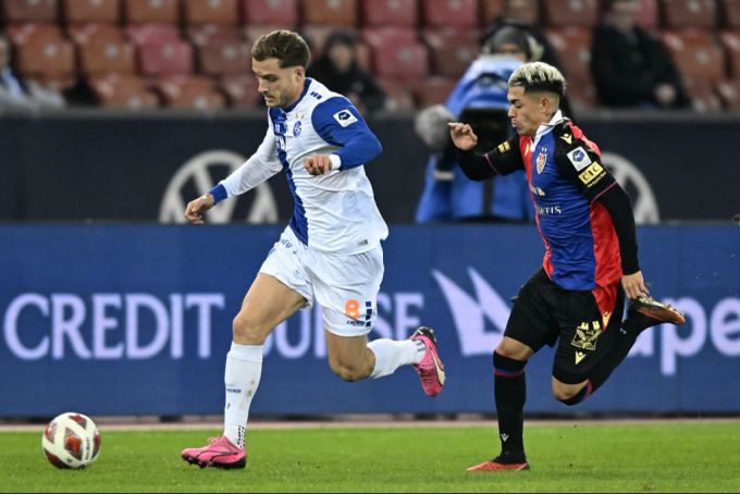 Giotto Morandi (l) von GC ist für das Spiel gegen den FC Luzern fraglich. gc