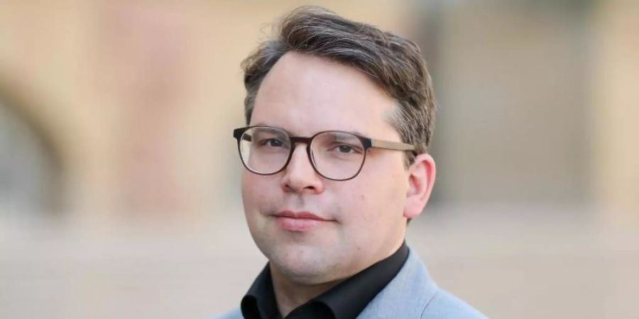 Frédéric Bussmann ist einer der Museumsdirektoren, die in einem Brief gegen die Schliessung ihrer Häuser protestieren. Foto: Jan Woitas/dpa-Zentralbild/dpa