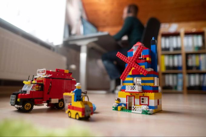 Eine Dauerlösung soll der Kids-Corner aber nicht darstellen. (Symbolbild) Homeoffice Auswirkungen Produktivität
