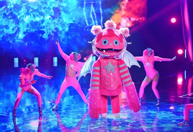 Die Figur «Monstronaut» tritt in der ersten Folge der vierten Staffel der ProSieben-Show «The Masked Singer» auf. The Masked Singer