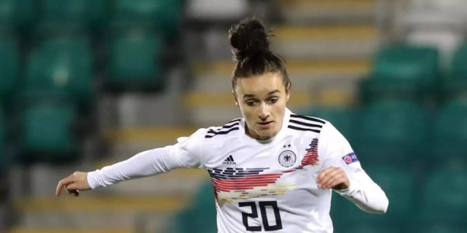 Fällt für die Länderspiele gegen Belgien und die Niederlande aus: Lina Magull. Foto: Niall Carson/PA Wire/dpa Fällt für die Länderspiele gegen Belgien und die Niederlande aus: Lina Magull. Foto: Niall Carson/PA Wire/dpa