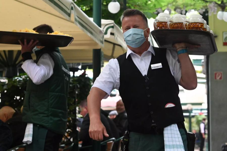 Auch die Mitarbeiter des Schweizerhaus in Wien freuen sich auf die Öffnung des Restaurants.