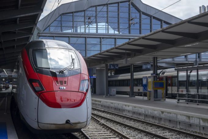 Mit einer ökologischerer Fahrweise könnte Energie eingespart werden, ohne das Angebot reduzieren zu müssen. (Symbolbild) Schweizerische Bundesbahnen