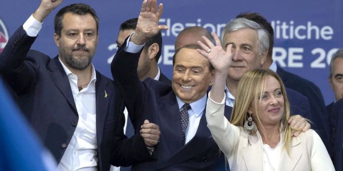 Lega-Chef Matteo Salvini, Forza-Italia-Chef Silvio Berlusconi und die Vorsitzende der Fratelli d'Italia, Giorgia Meloni. silvio berlusconi