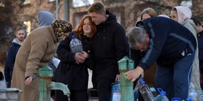 In Teilen Kiews fiel der Strom aufgrund der russischen Angriffe aus. Ukraine