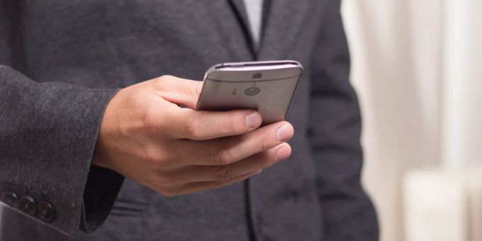 «Bezahle alles» - «Sugardaddys» locken Schweizer Kinder in Prostitution