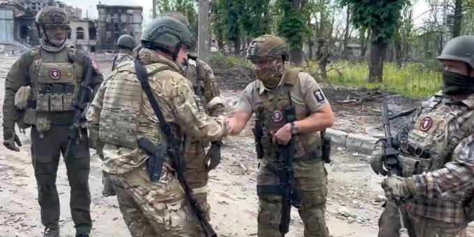 Söldner der russischen Privatarmee Wagner in der Ukraine. wagner gruppe