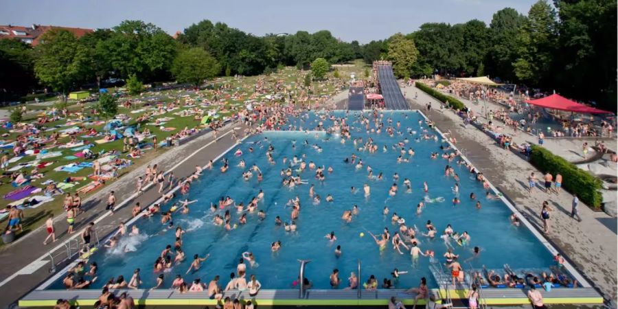 Deutsche Badis werden immer öfter zum Schauplatz von eskalierender Gewalt. (Symbolbild)