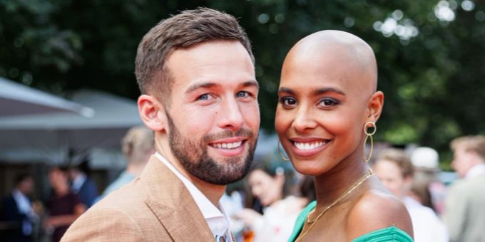 Für die Liebe - Ex-Bachelorette Sharon Battiste packt die Koffer