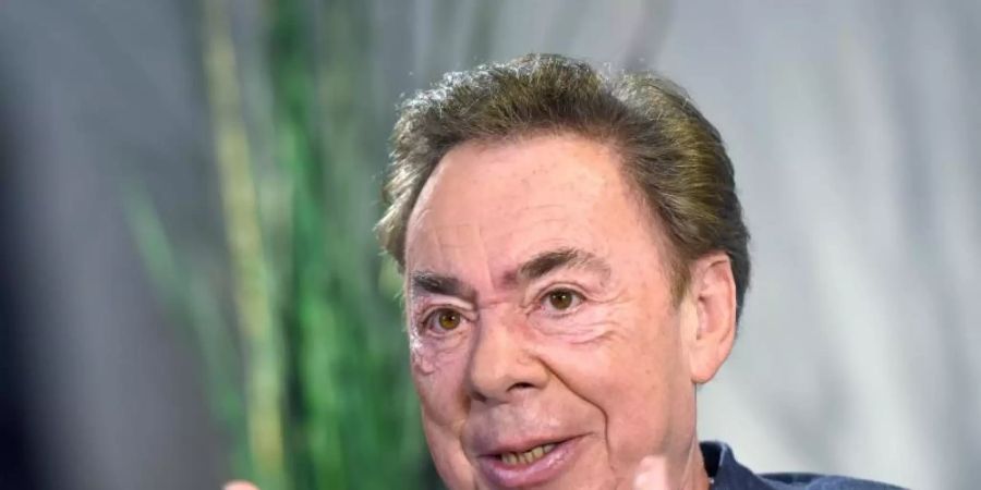 Andrew Lloyd Webber hat die für diese Woche geplante Eröffnung seines neuen Musicals «Cinderella» abgesagt. Foto: Caroline Seidel/dpa