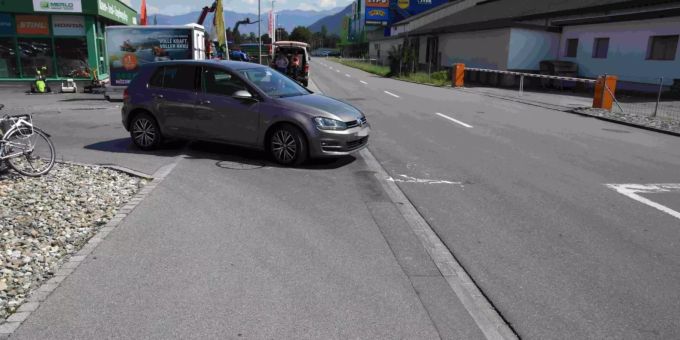 An den beiden Fahrzeugen entstand Sachschaden von rund 2000 Franken. Unfall