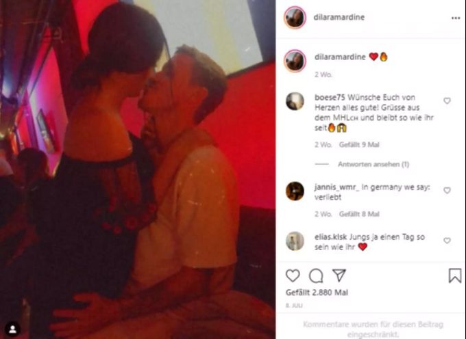 Der Kicker streitet ab, Dilara betrogen zu haben. Max Kruse Olympia 2021