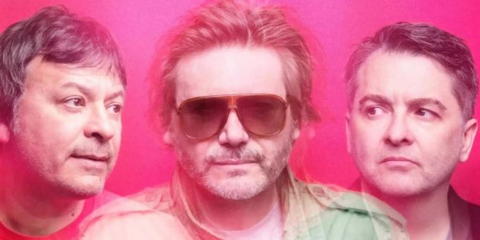 Wenn sich eine Band nach 30 Jahren nochmals neu erfindet, kann das eine gute Sache sein. Das neue Album der Band, «The Ultra Vivid Scene», erscheint am 10.09.2021. Foto: Alex Lake/Sony Music/dpa Wenn sich eine Band nach 30 Jahren nochmals neu erfindet, kann das eine gute Sache sein. Das neue Album der Band, «The Ultra Vivid Scene», erscheint am 10.09.2021. Foto: Alex Lake/Sony Music/dpa