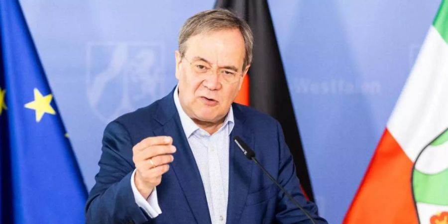 Unions-Kanzlerkandidat Armin Laschet: «Straftäter müssen weiter konsequent abgeschoben werden, auch nach Afghanistan.». Foto: Marcel Kusch/dpa