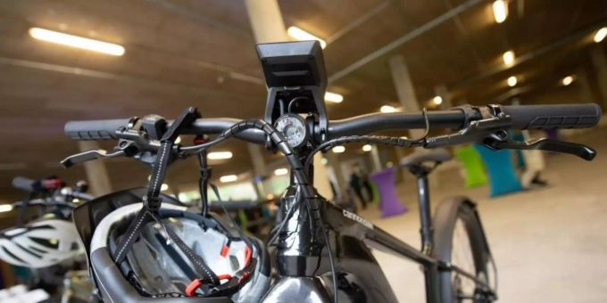 E-Bikes bei der Vorstellung einer Fahrradgarage der Robert Bosch GmbH. Foto: Sebastian Gollnow/dpa E-Bikes bei der Vorstellung einer Fahrradgarage der Robert Bosch GmbH. Foto: Sebastian Gollnow/dpa