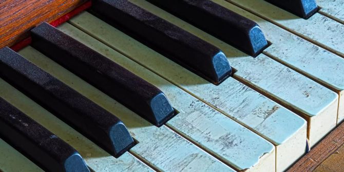 altes Klavier