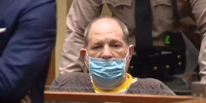 Harvey Weinstein, der 69-jährige verurteilte Vergewaltiger und in Ungnade gefallenen Film-Mogul. Foto: Uncredited/KABC Pool via AP/dpa - ACHTUNG: Nur zur redaktionellen Verwendung und nur mit vollständiger Nennung des vorstehenden Credits Harvey Weinstein