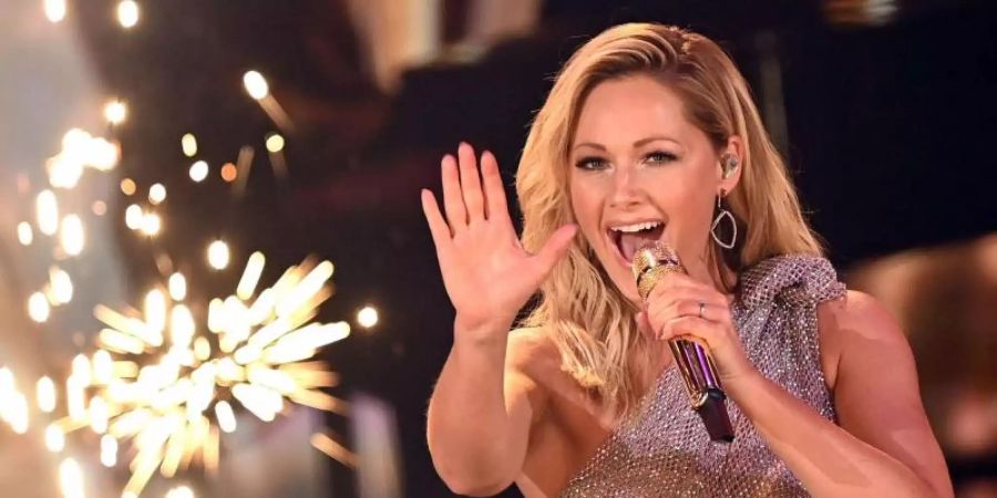 Helene Fischer gibt sich geheimnisvoll. Foto: Britta Pedersen/dpa-Zentralbild/dpa