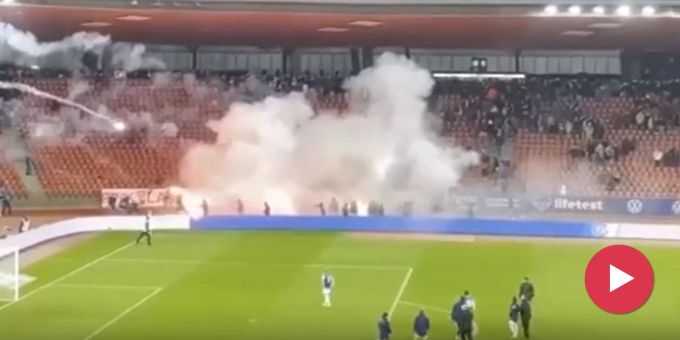 Freiheitsstrafe - Zürcher Gericht verurteilt FCZ-Fan für Fackelwurf