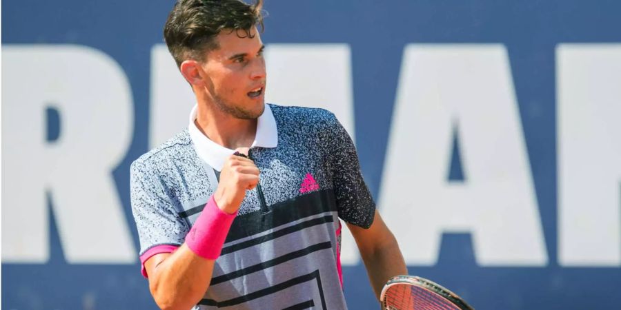 Dominic Thiem freut sich über den Sieg in Hamburg.