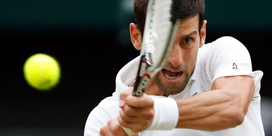 Novak Djokovic im Halbfinal von Wimbledon 2018 gegen Nadal.