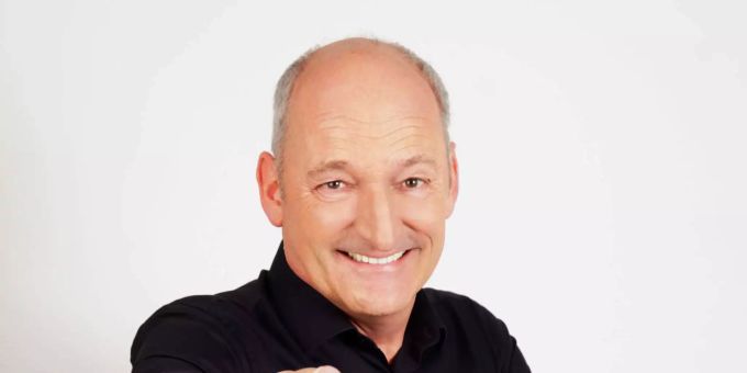 Cony Sutter steht in Zukunft ohne seinen Bühnenpartner Peter Pfändler auf der Bühne. Cony Sutter steht in Zukunft ohne seinen Bühnenpartner Peter Pfändler auf der Bühne.