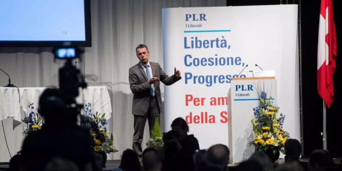 Bundesrat Ignazio Cassis referierte vor den FDP-Delegierten in Airolo TI. Bundesrat Ignazio Cassis referierte vor den FDP-Delegierten in Airolo TI.