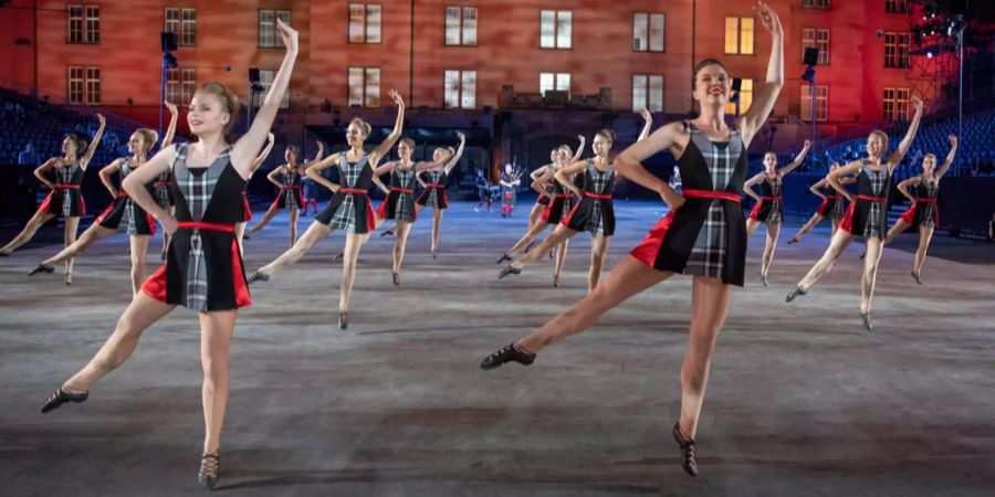 Rund 1000 Künstler traten am Basel Tattoo auf.