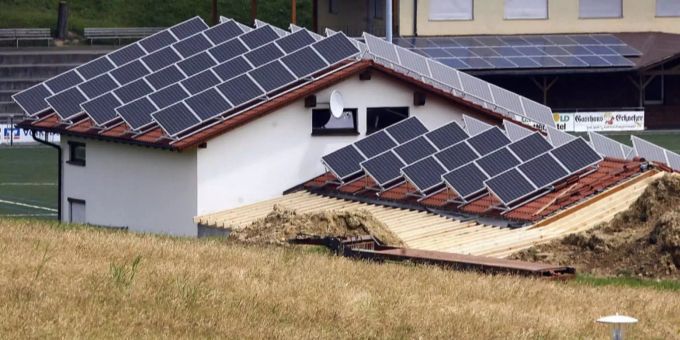 Solarstrom auf einem Haus. Solar Deutschland