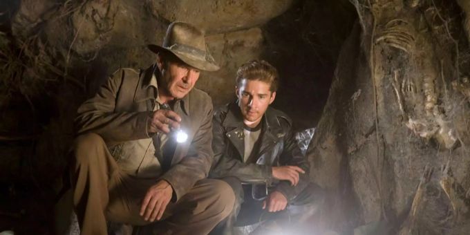 «Indiana Jones und das Königreich des Kristallschädels» war der vierte und bisher letzte Teil der Abenteuersaga. Shia LaBeouf spielte an der Seite von Harrison Ford. Shia LaBeouf