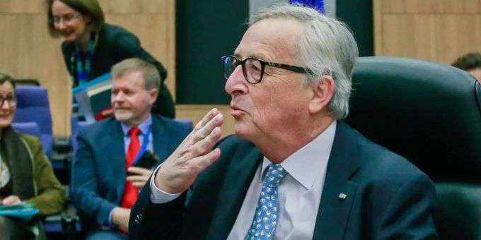 Jean-Claude Juncker bei einer wöchentlichen Kommissionssitzung. Jean-Claude Juncker